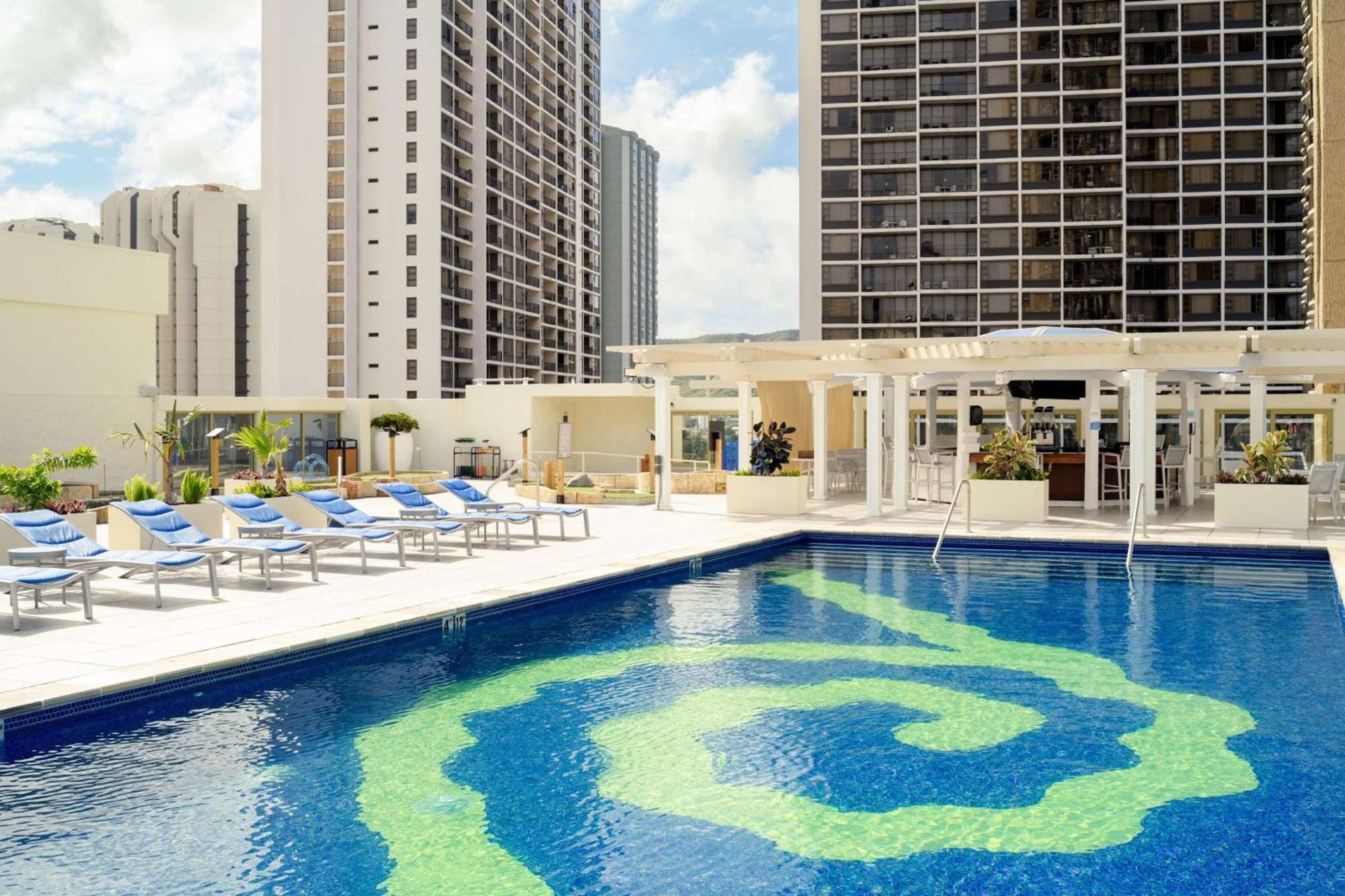 Hilton Waikiki & Resort